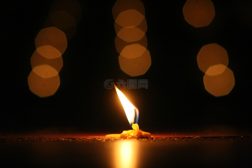 权力,光,蜡烛
