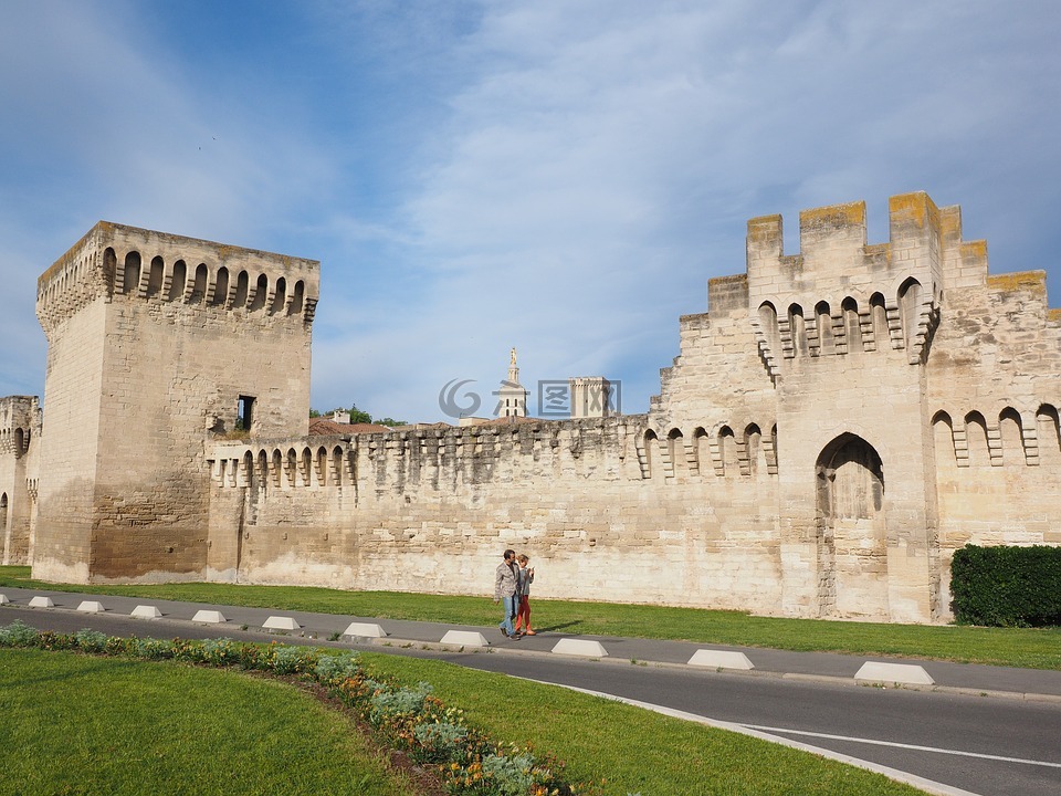 阿维尼翁,城墙,防御塔