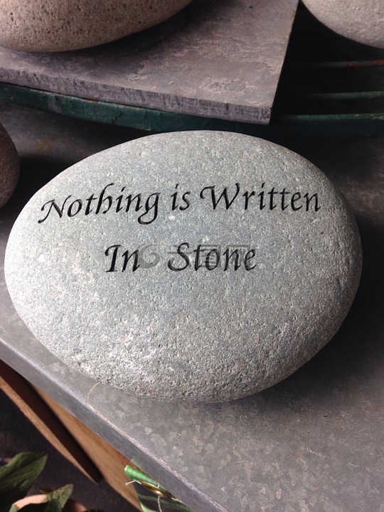 什么也不是写在石头上,石,具有讽刺意味