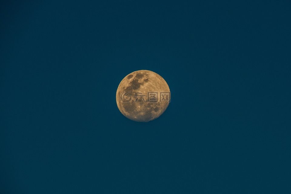 满月,午夜,月球表面