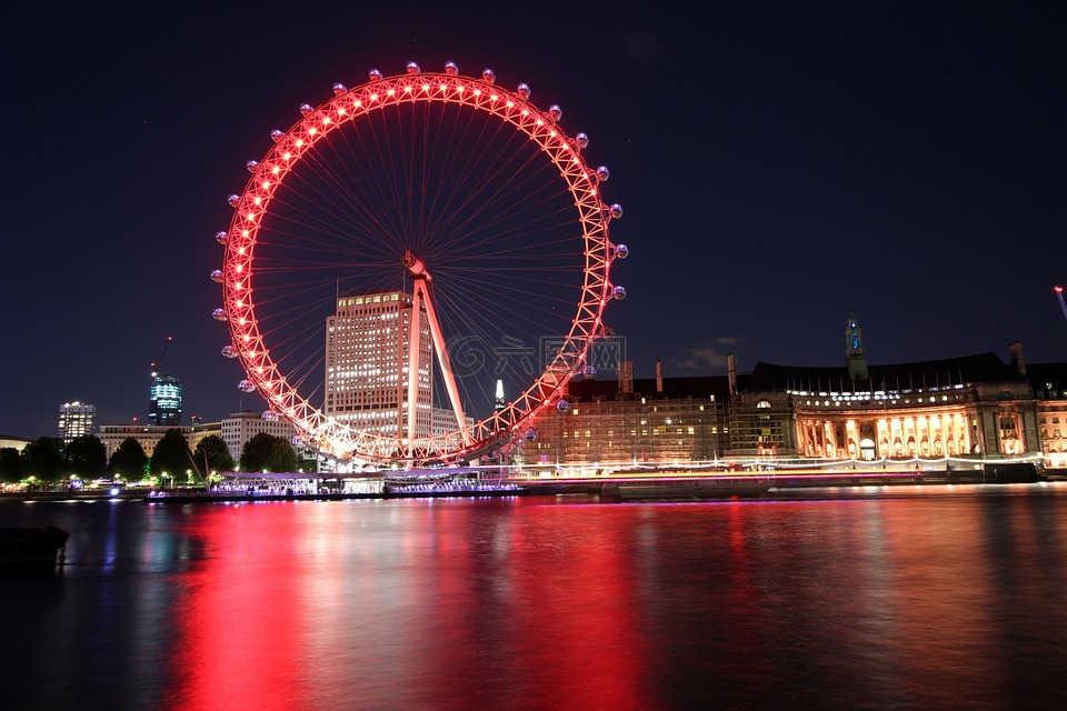 在晚上的伦敦眼,横跨泰晤士河的伦敦眼,伦敦