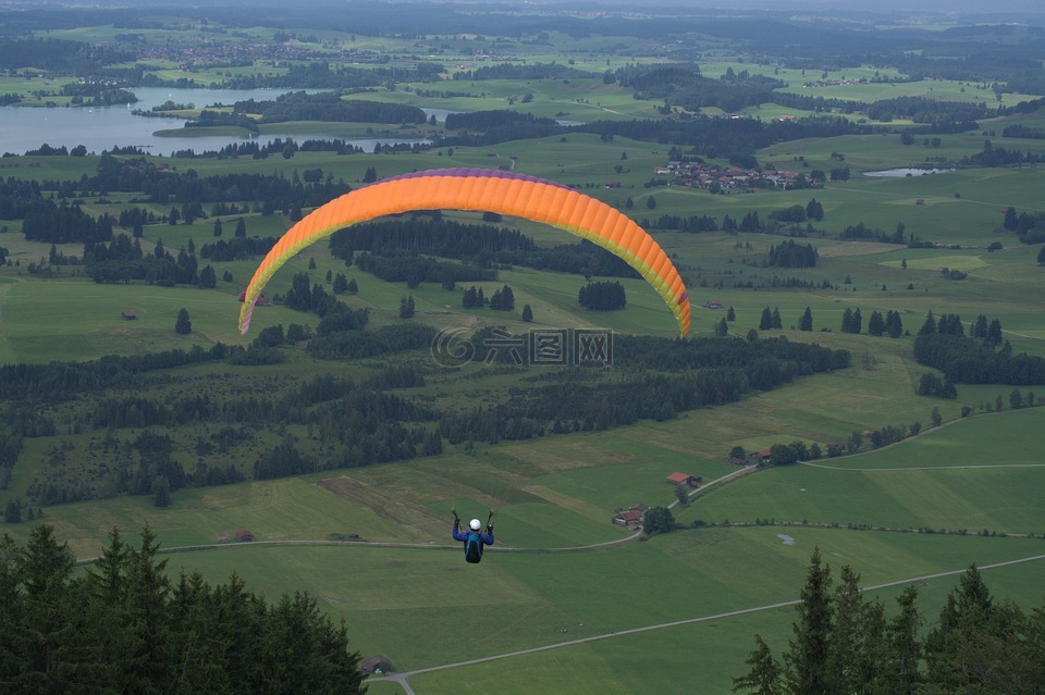 滑翔伞施普林格,滑翔伞,施普林格