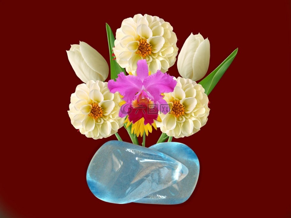 花瓶,鲜花,蓝色的石头
