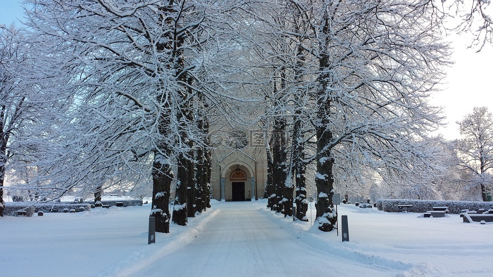 大街,教堂的门,冬天