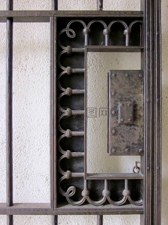 锁,圣热尼代丰泰内,阿比