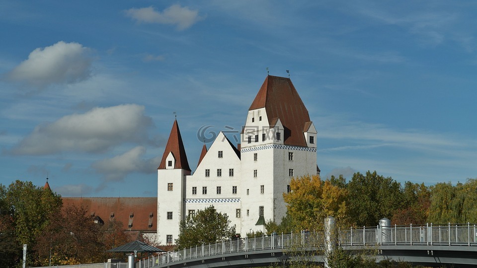 新城堡,ingolstadt,建设