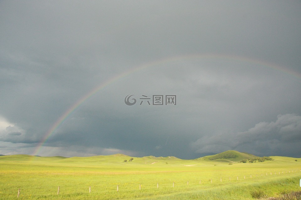 草原彩虹,雨后,阴天
