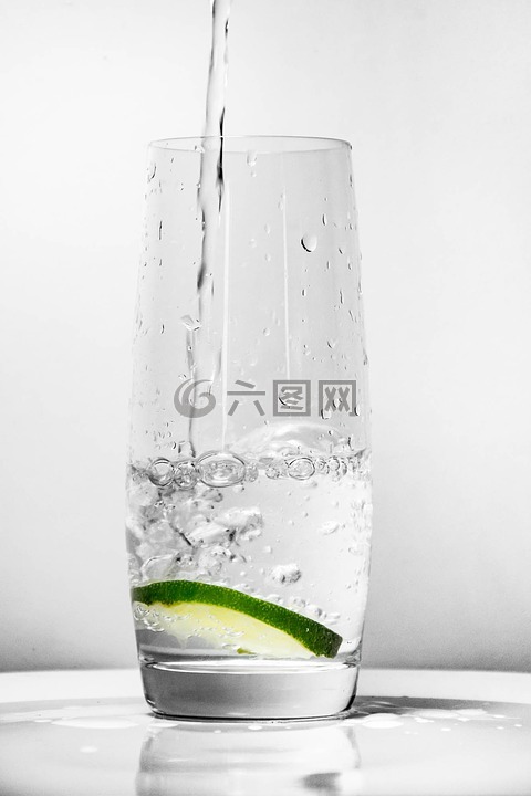 水玻璃,青柠檬,水