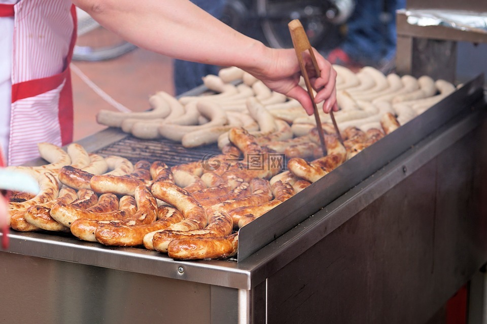 烤架,享用bratwurst,卖出
