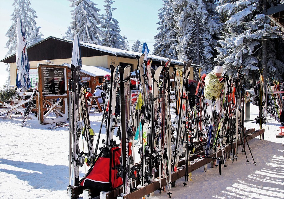 滑雪胜地,滑雪,与滑雪板支架