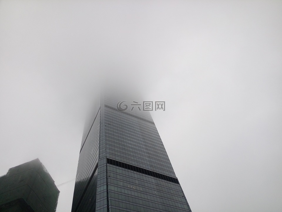 建筑,高楼,大雾