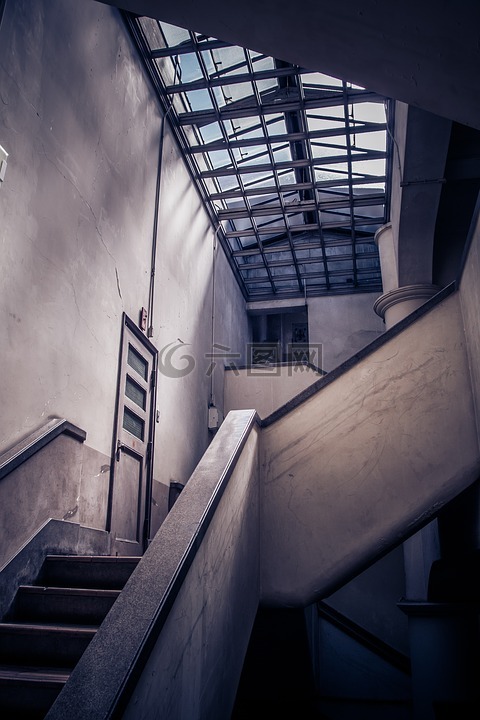 楼梯,门,室内