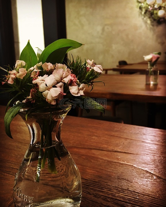 咖啡厅,一小瓶,花设计表