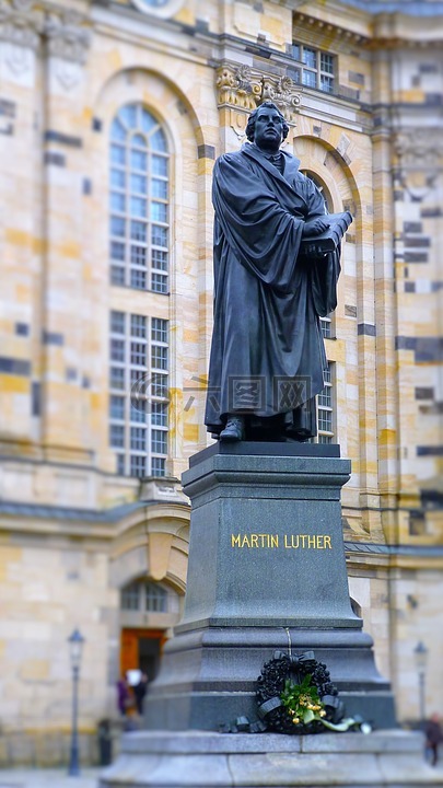 马丁 · 路德 · 金,纪念碑,雕像