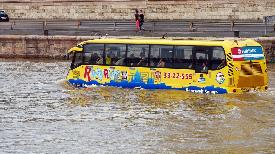 洪水,教练,巴士