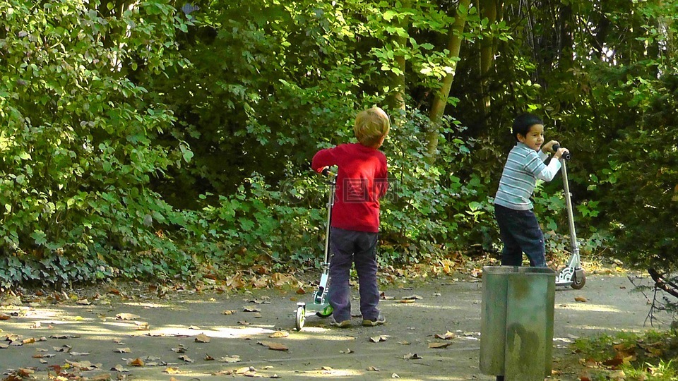 孩子们玩,孩子,笑