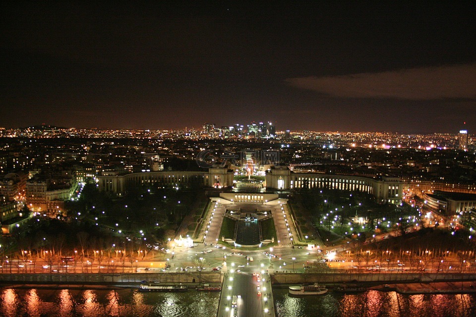 特罗卡德罗,巴黎,夜