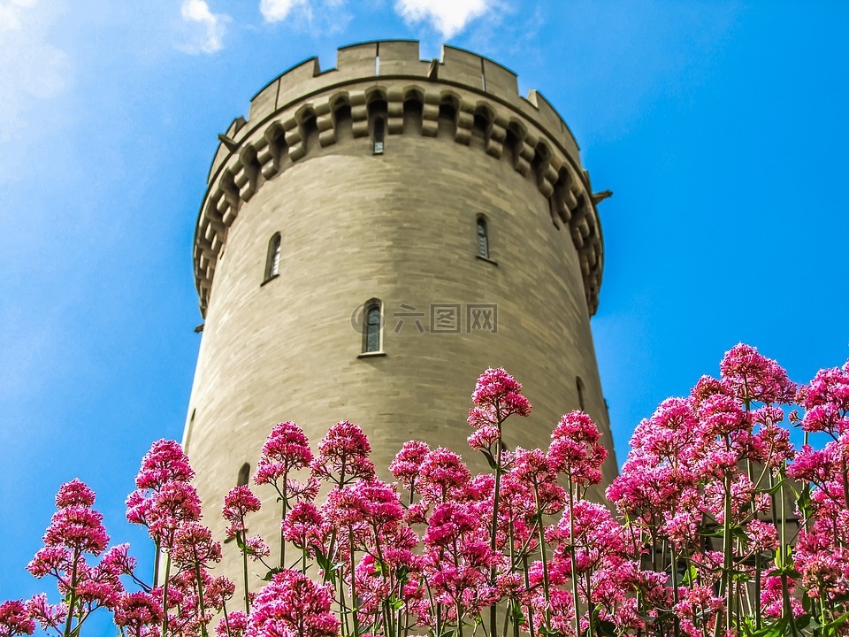 阿伦德尔城堡,塔,纪念碑