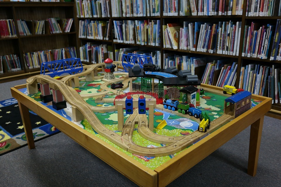 库,儿童图书馆,玩具