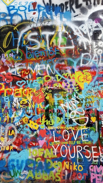 约翰 · 列侬墙,布拉格,丰富多彩