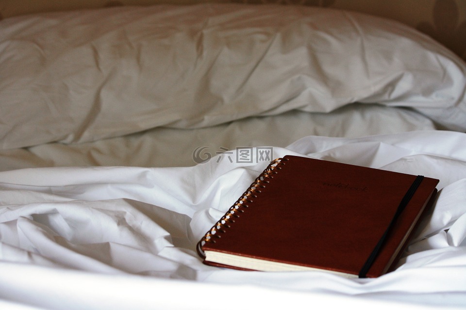 笔记本,日常,床
