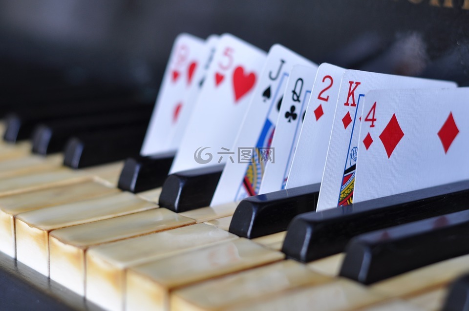 钢琴,魔术,牌