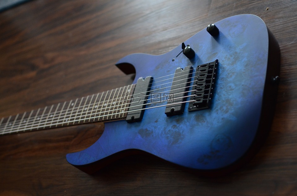 伊瓦涅斯 rg8pb,蓝色,吉他
