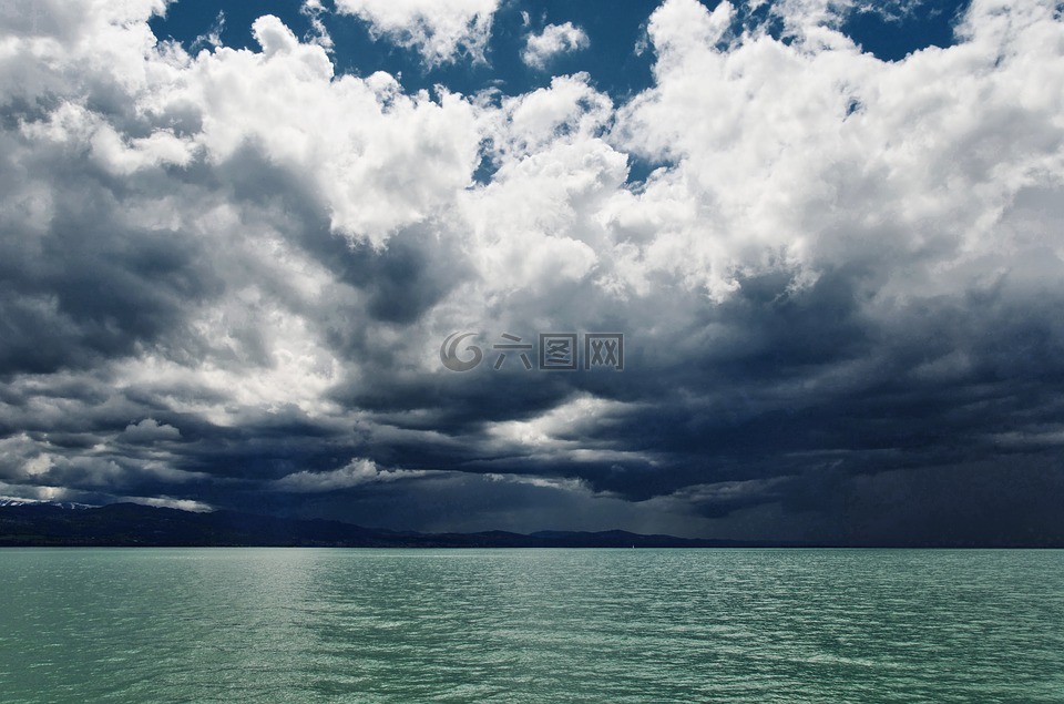 博登湖,雷暴,风雨如磐的天空