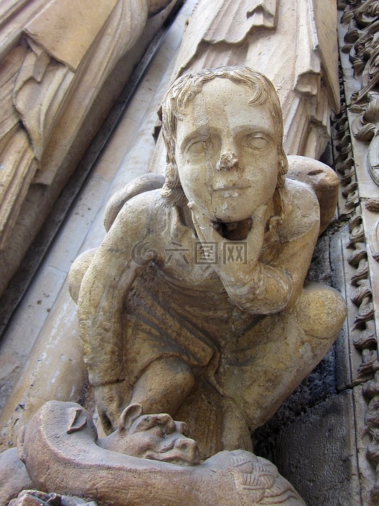 大教堂的圣丹尼斯,雕塑,门户网站
