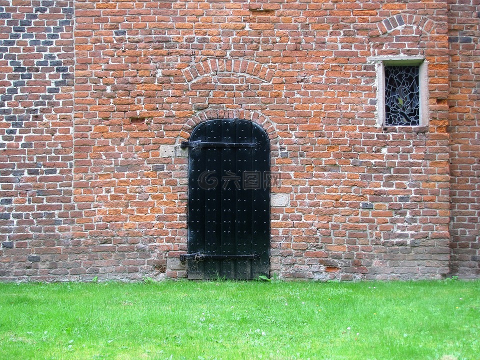 寺院墙,门,中世纪的彩色玻璃