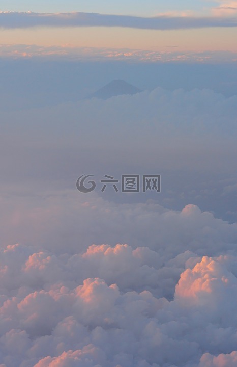 富士山,空中拍摄的照片,云