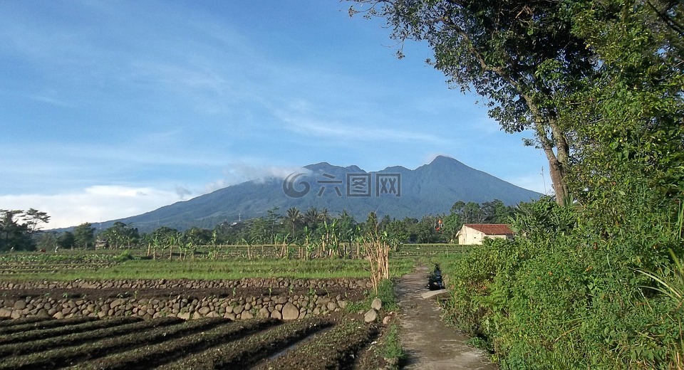 茂,山萨拉克,村庄