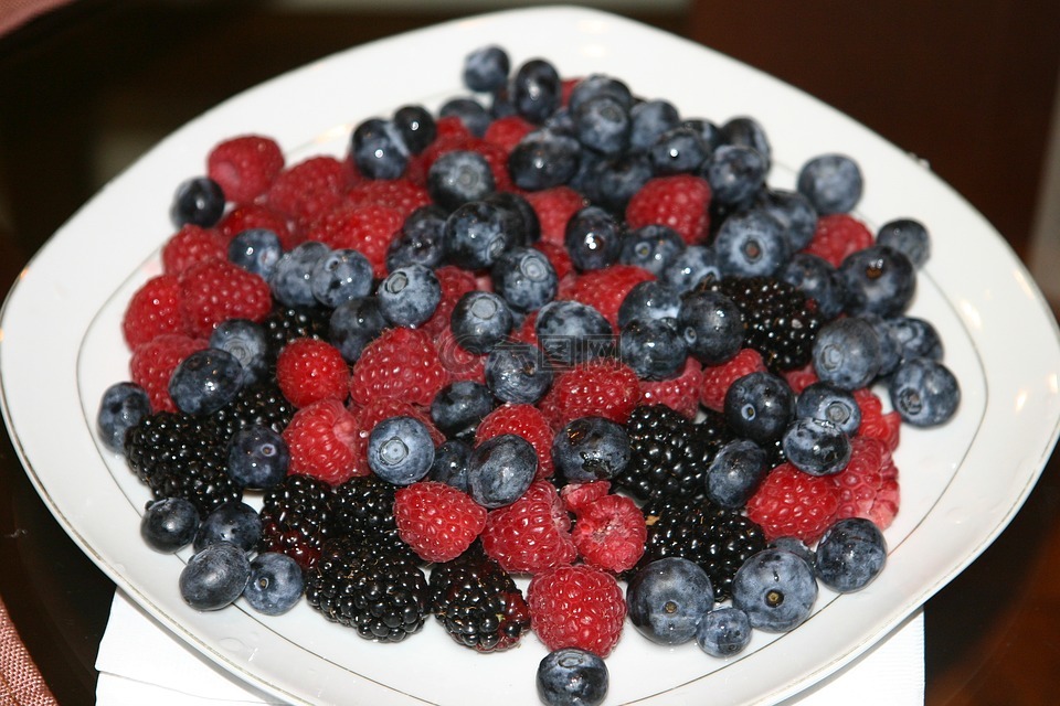 浆果,覆盆子,蓝莓
