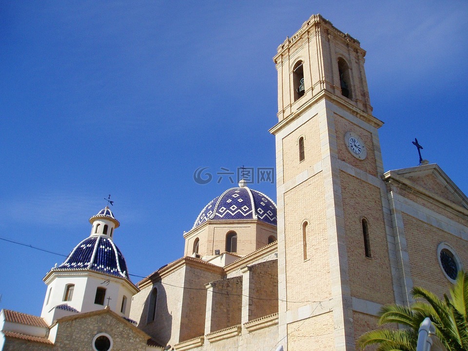 阿尔特亚教堂,西班牙语,圆顶