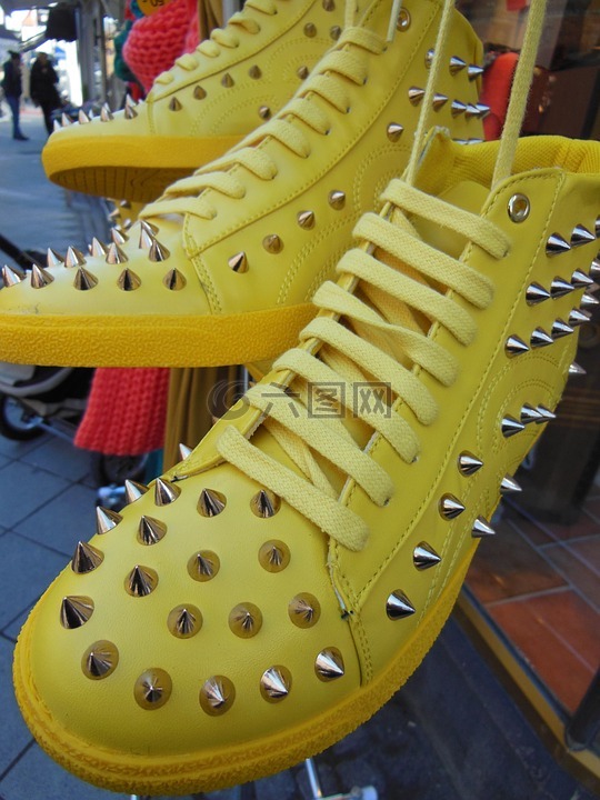 黄色的靴子,体育的靴子,时尚
