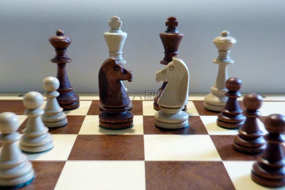 象棋,棋盘上的棋子,国际象棋游戏