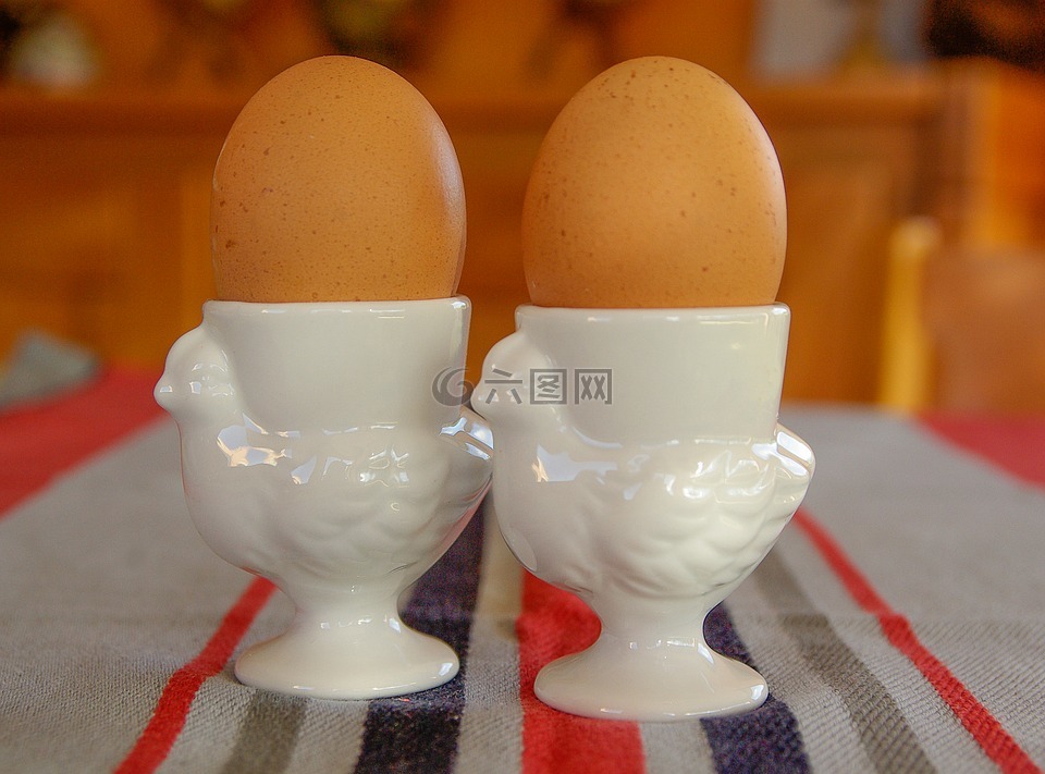 煮熟的鸡蛋,鸡蛋,蛋杯