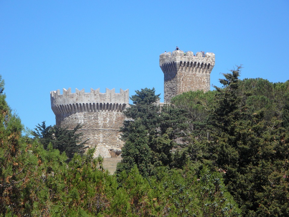 波普洛尼亚,海湾地区的 baratti,城堡