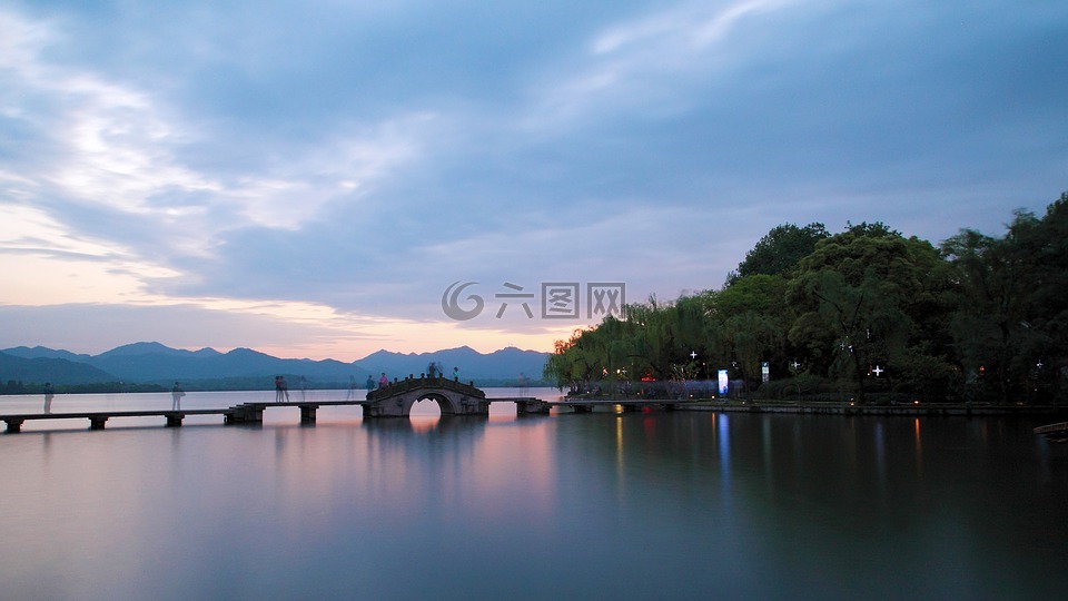 杭州西湖天地,西湖拱桥,夕阳