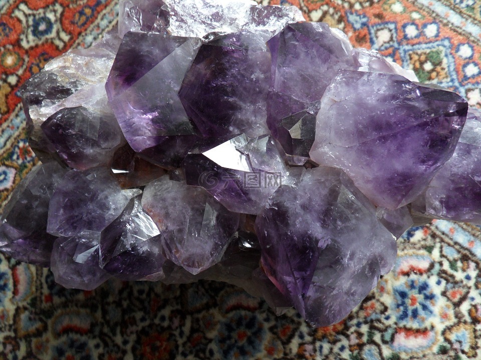 紫晶,紫,矿产