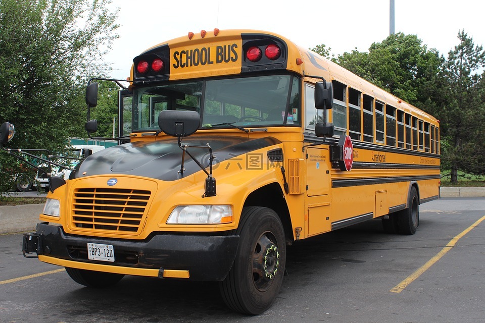 学校巴士,加拿大,蒙特利尔