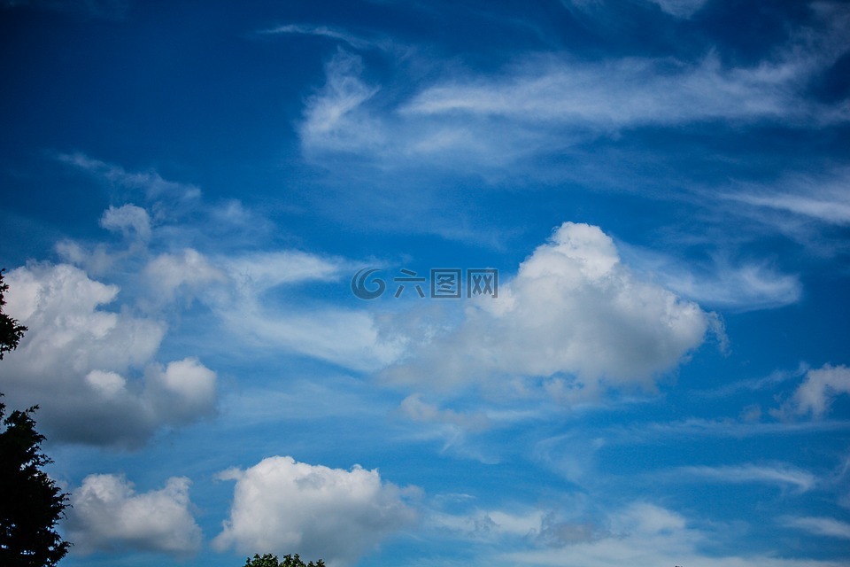 云,蓝色的云,美丽