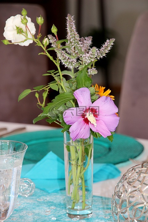 餐桌装饰,花,花瓶
