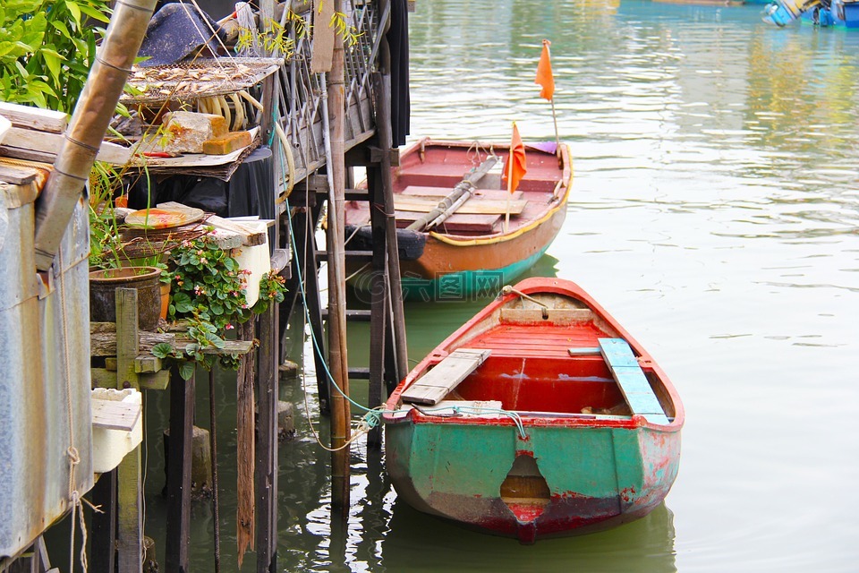 河,多彩的小船,渔村