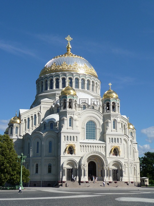 克隆什塔,夏天,大教堂