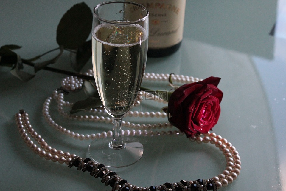 珠宝首饰,玫瑰,香槟酒