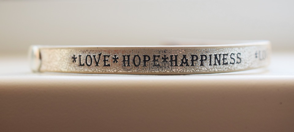 爱,希望,幸福