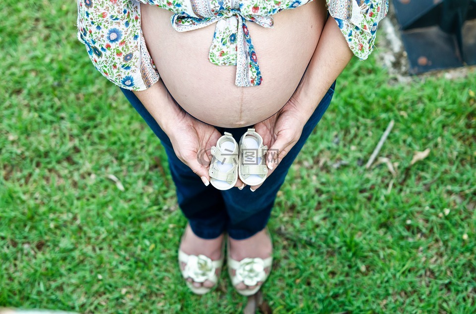 怀孕的女人,肚子里怀孕的女人,产妇的测试