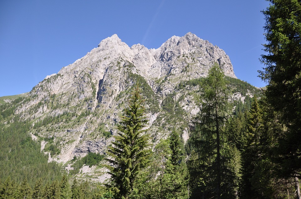 山,蒙coglians,天空