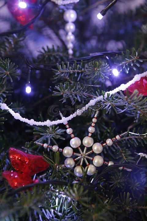 圣诞节,圣诞树,串珠装饰